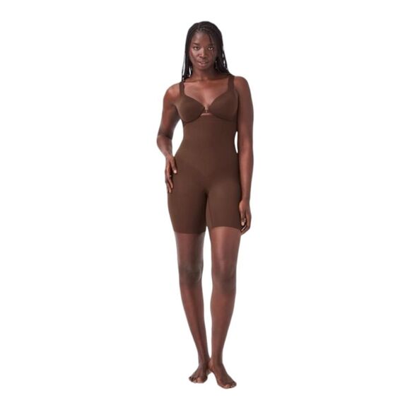 SPANX Power Series Mid Thigh Shaping Shorts Shapewear Sz M Chestnut 2745 - Picture 5 of 14